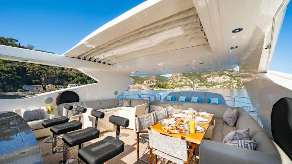 Image of LADY VOLANTIS yacht #9