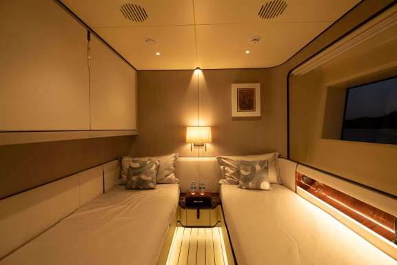 Image of LOVE T yacht #15