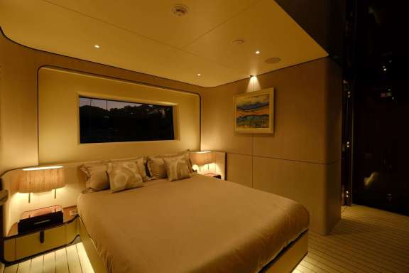Image of LOVE T yacht #9
