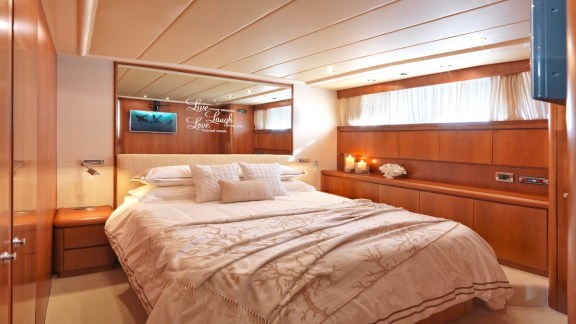 Image of MANTRA yacht #15
