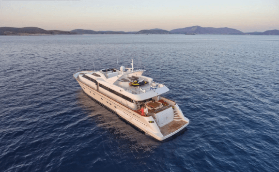 Image of MANTRA yacht #3