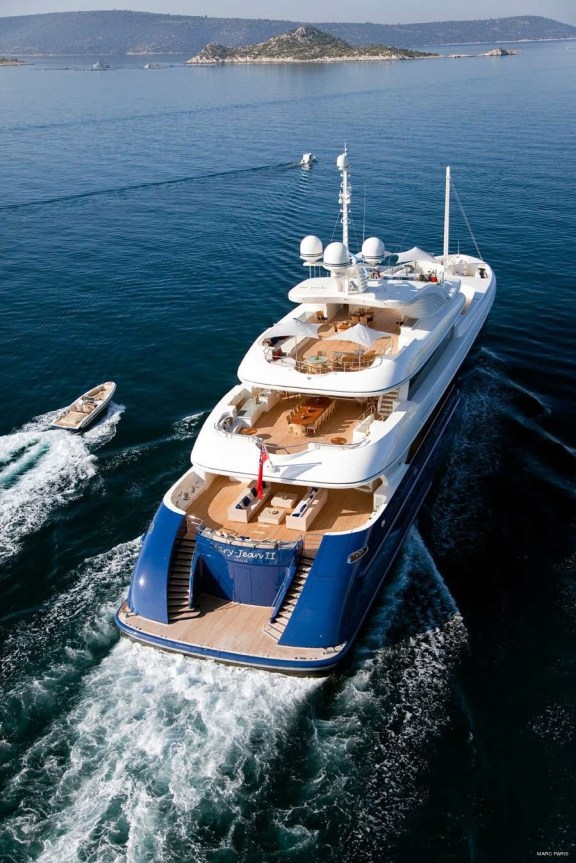 Decks: Yacht MARY-JEAN II's From Above Aspect Image