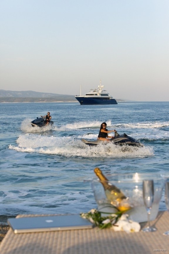 The 60m Yacht MARY-JEAN II