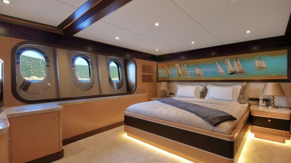 Image of MEIRA yacht #22