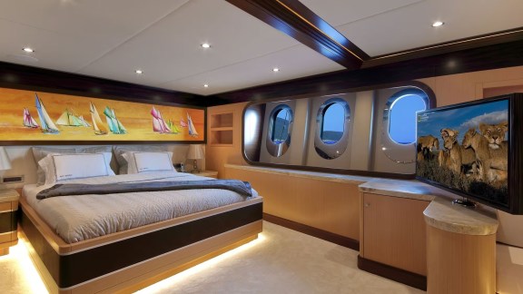 Image of MEIRA yacht #24