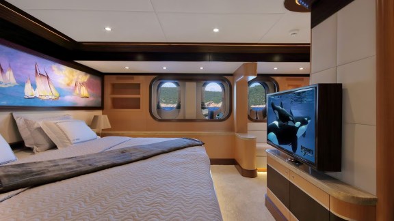 Image of MEIRA yacht #25