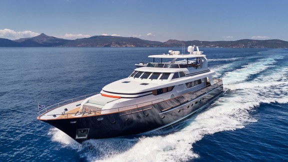 Image of MIA ZOI yacht #5