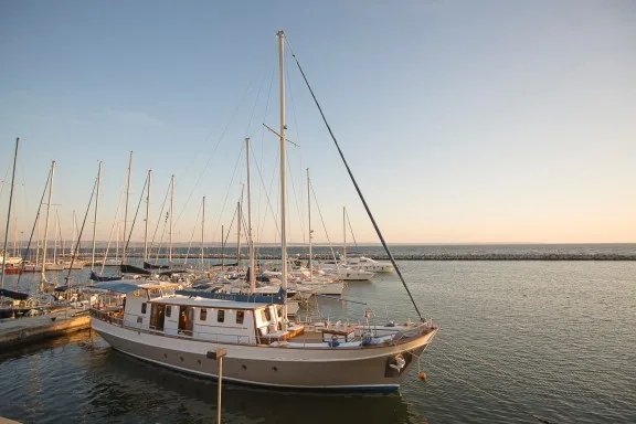 Motor sailer COSMOS