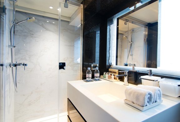 MY EDEN Guest Bathroom