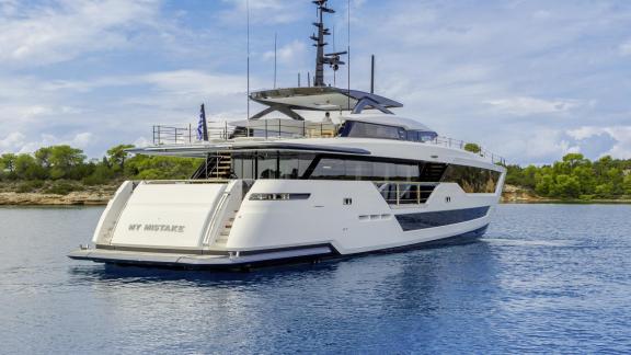 Image of MY MISTAKE yacht #6