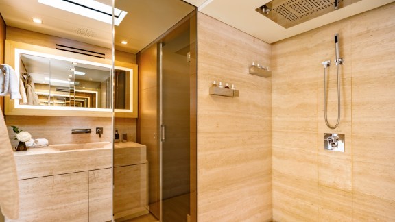 Image of NAIA yacht #29