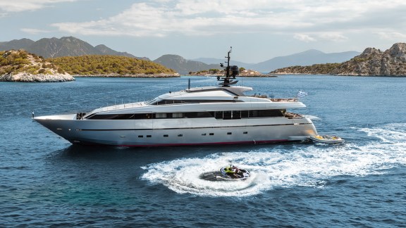 Image of NAIA yacht #3