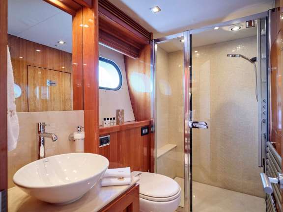 Image of WHITE PEARL I yacht #19