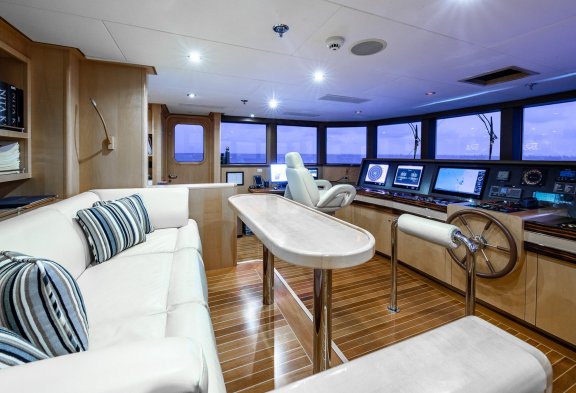 NITA K II Helmstation