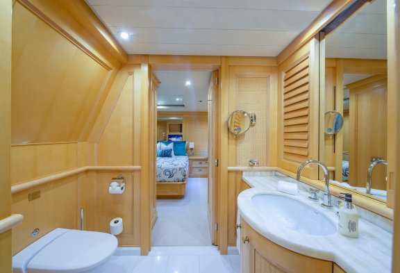 NITA K II Guest Bathroom