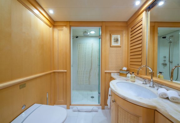 NITA K II Guest Bathroom