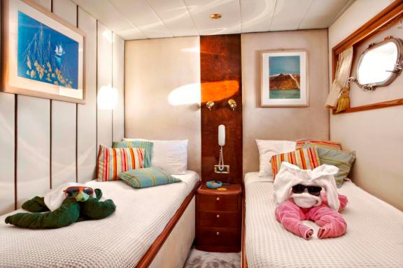 MY NITTA V - Twin cabin