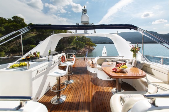 Life On Board Yacht NITTA V