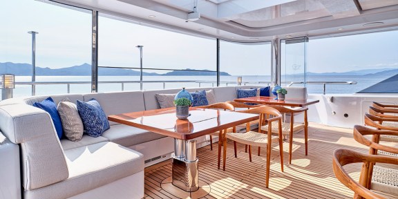 O’ ΕVA For Charter 60M Custom Golden Yacht (10)