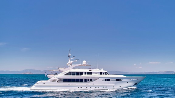 Image of OASIS yacht #2