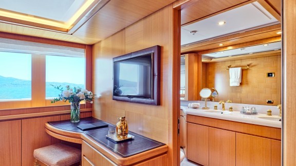 Image of OASIS yacht #49