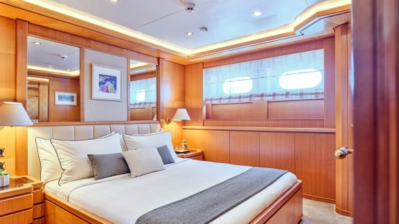 Image of OASIS yacht #52