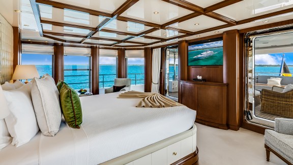 Image of OCEANOS yacht #19