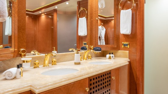 Image of OCEANOS yacht #25