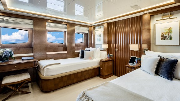 Image of OCEANOS yacht #29