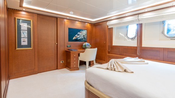 Image of OCEANOS yacht #34