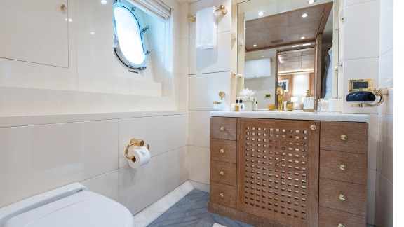 Image of OCEANOS yacht #38