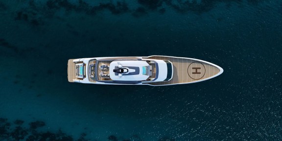 O’REA 78M Custom Golden Yacht For Charter (2)