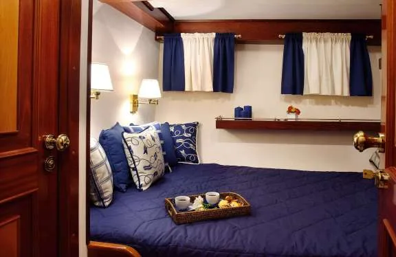Double Cabin