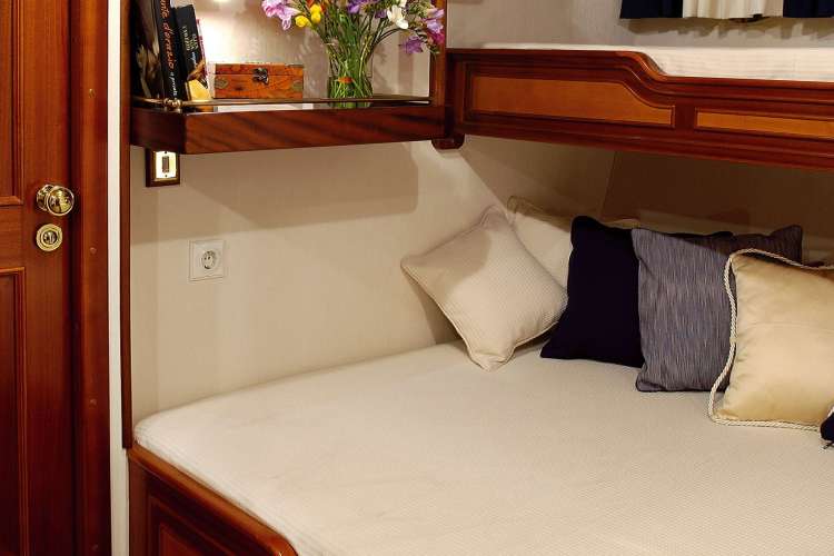 Double Cabin with Additional Pullman Bed