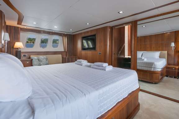 Master Cabin Bed