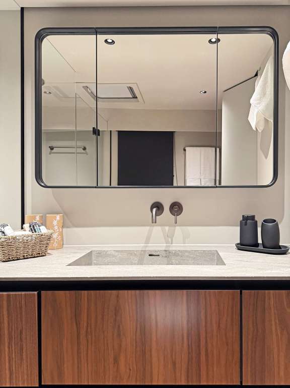 Image of SERENITY yacht #17