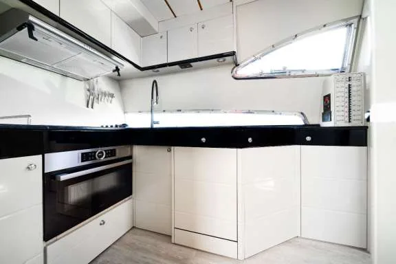 Image of SIMPLY BRILLIANT yacht #17