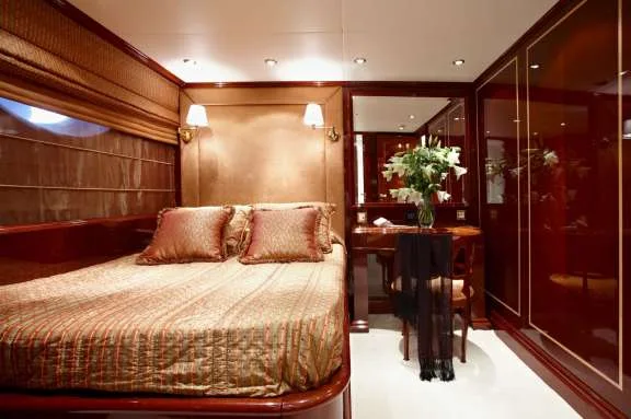 Double Cabin