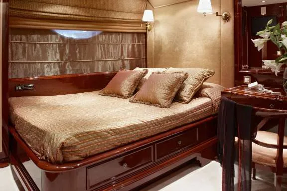 Double Cabin
