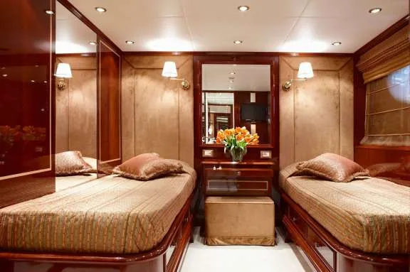 Twin Cabin