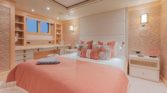 Image of SPIRIT yacht #40