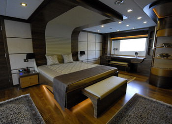 Image of STEEL yacht #19