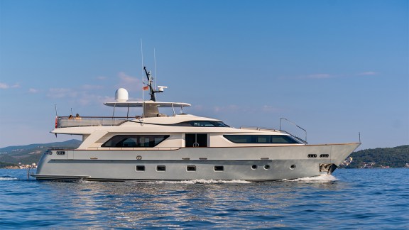 Image of VALENTINA II yacht #40