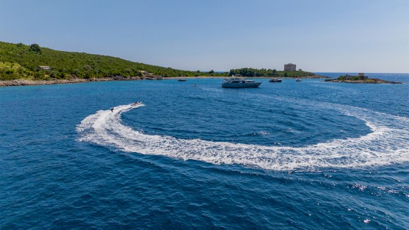 Image of VALENTINA II yacht #45