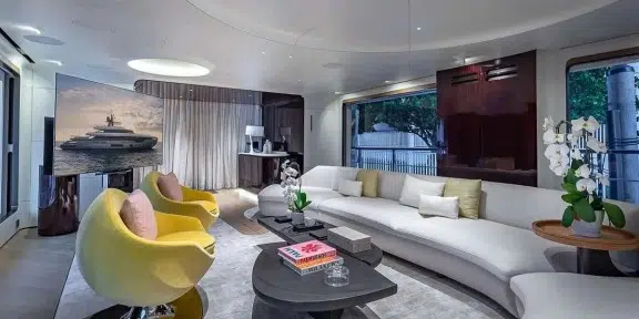 VOLO MARE Luxury Charter Yacht Azimut Grande Trideck Main Salon Seating Area