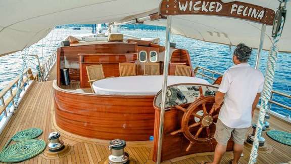 Image of Wicked Felina yacht #5