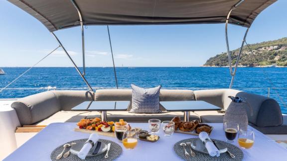 Image of YCH2 yacht #9