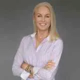 Lou, charter broker