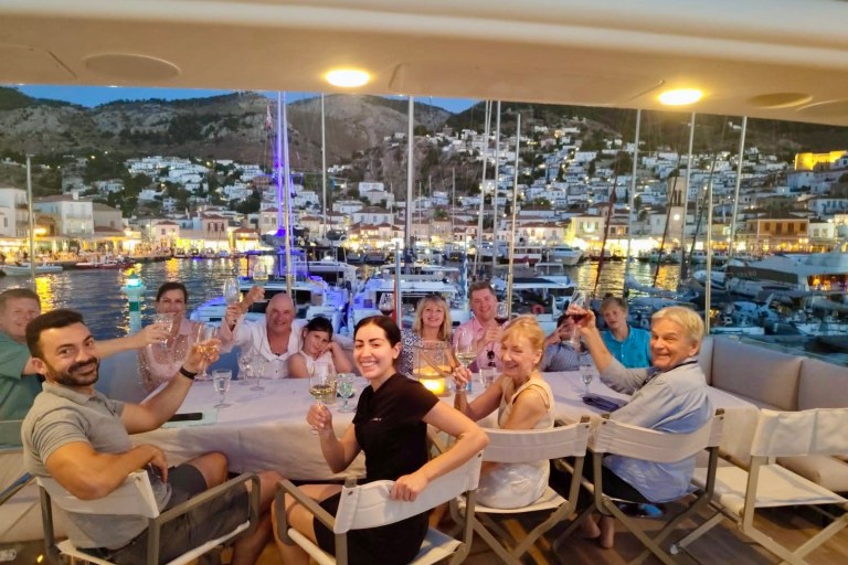 How Much Should You Tip Your Yacht Charter Crew in Greece?