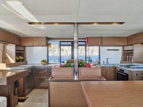 Image of ANDARE AVANTI yacht #12